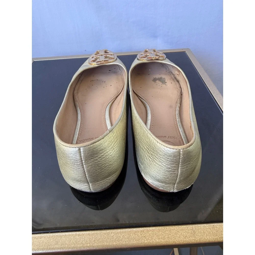 Tory Burch Reva Gold Metallic Pebbled Leather Ballet‎ Flats Logo Medallion 4.5